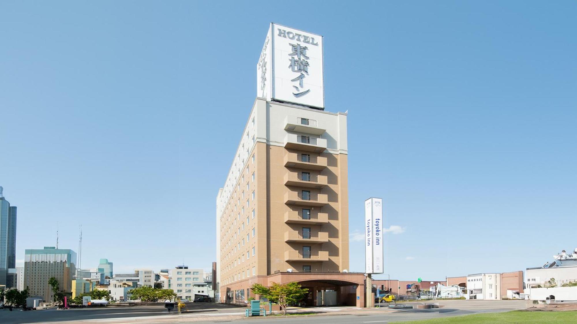 Toyoko Inn Hokkaido Asahikawa Ekimae Ichijo Dori Exterior photo